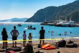 Ayancık’ta denize giren genç kız kayboldu, Sahil Güvenlik arama başlattı
