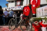 Akhisar'ın genç bisikletçisi Nazife Tunçel, ay-yıldızlı formayla Graz'da yarışacak