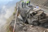 Bingöl'de kara yolunda kamyonet uçuruma yuvarlandı: 3 kişi yaşamını yitirdi