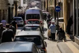 Doğubayazıt’ta düzensiz park ve tek yön ihlalleri şehir içi trafiği kilitliyor