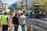 Muradiye Mahallesi'nde asfalt çalışmaları: Yetkililer sorun çözümü için sahada