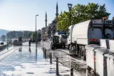 Trabzon'da yaz döneminde cadde, sokak ve sahillerde yoğun temizlik çalışmaları sürüyor