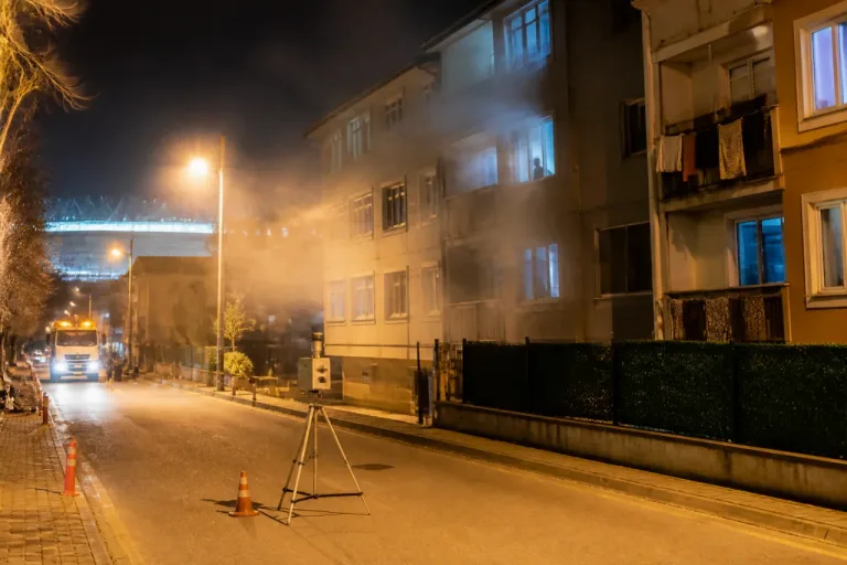 Çayırova'da gece koku şikâyeti: Akse Mahallesi sakinleri endişeli