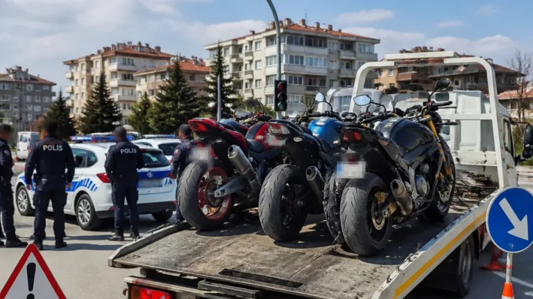 Karaman'da modifiye edilen üç motosiklete toplam 344 bin lira ceza