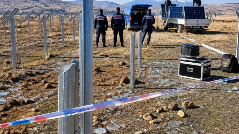 Nevşehir'de 59 güneş paneli çalındı; 3 şüpheli tutuklandı